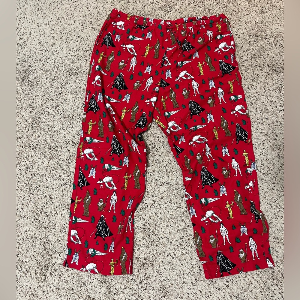 Adult STAR WARS™ Holiday Flannel
Pajama Pants

Star Wars Festive red